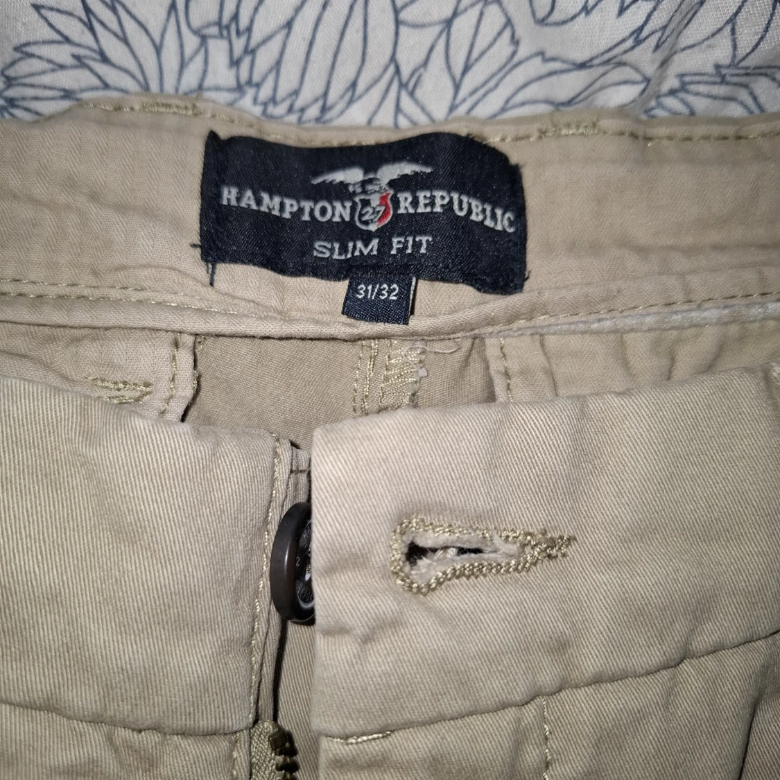 Beiga chinos från Hampton Republic - 2