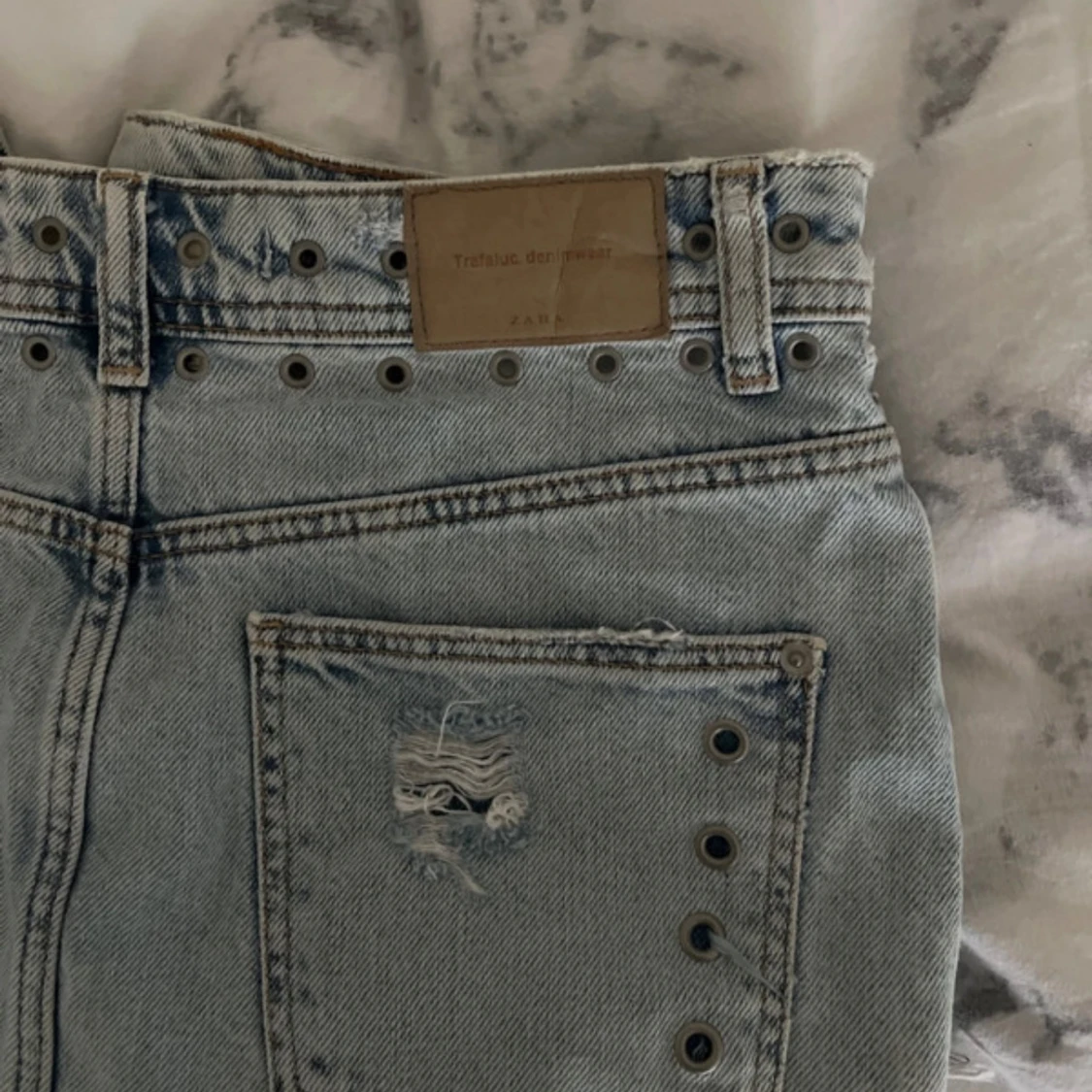 Ljusblå jeanskjol från Stradivarius - 2