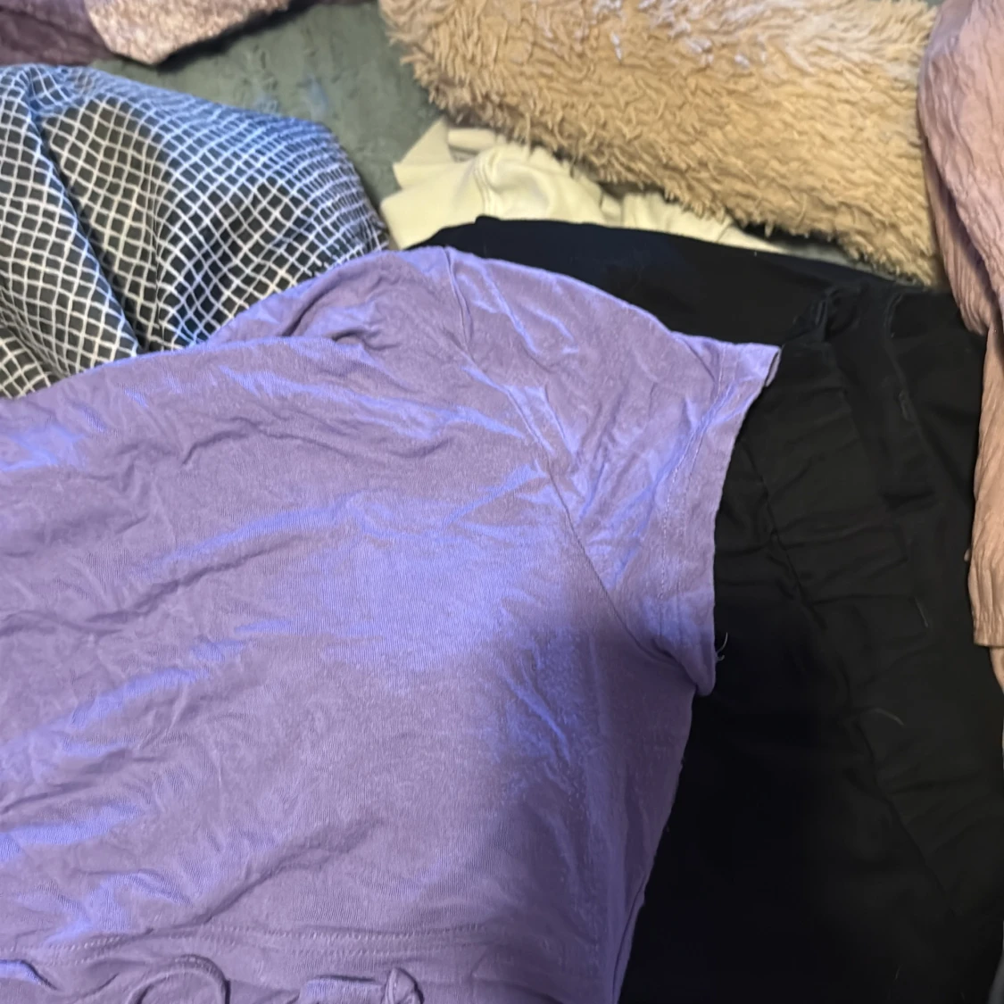 Lila croppad omlottopp från SHEIN - 4