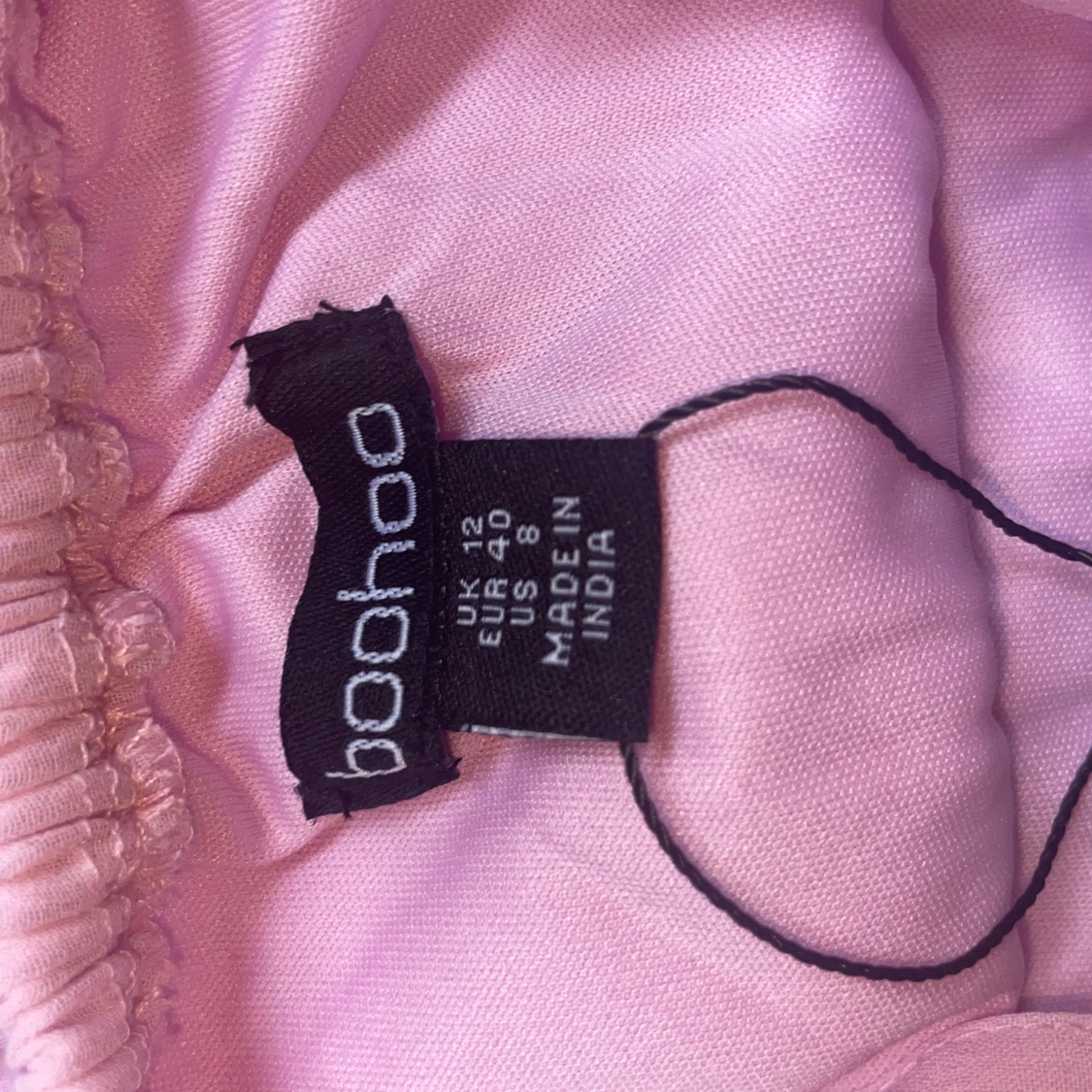 Rosa volangklänning från Boohoo - 4