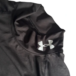  Under Armour Longsleeve compression - Svart compression tröja från under armour i storlek M.