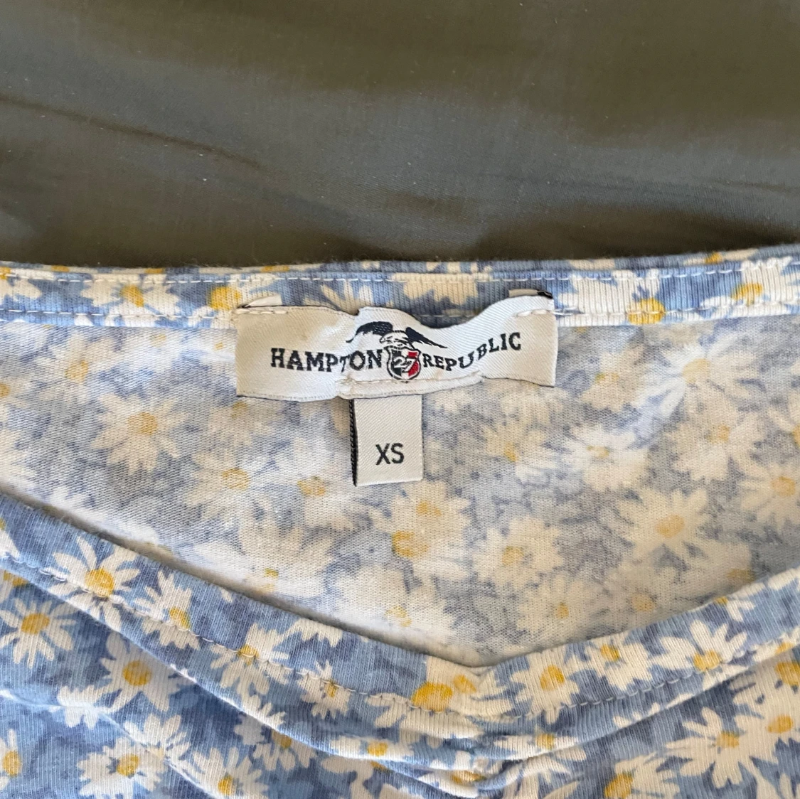 Blommig topp från Hampton Republic - 1