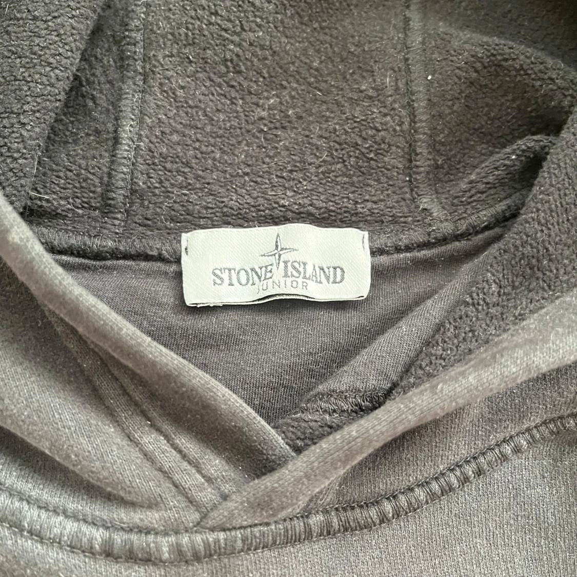 Svart hoodie från Stone Island Junior - 3