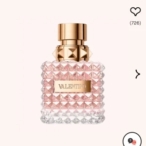 Parfym från Valentino - Eleganta parfymer från Valentino. Båda är i nytt skick och användes fåtal gånger. Anledningen till varför jag säljer dessa är för att lukten inte matchar min smak och därför nästan inte använts. Jag tycker att dessa två förtjänar andra personer som gillar och använder dessa dofter!