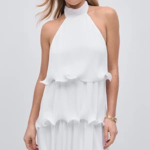 Studentklänning - Intressekoll på denna superfina klänning perfekt till studenten från Gina Tricot, helt oanvänd med lapp kvar, slutsåld i storlek 36 på hemsidan just nu🤍