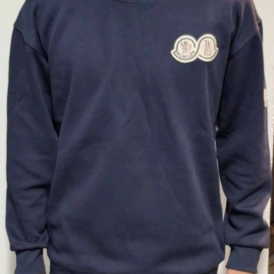 Mörkblå sweatshirt från Moncler