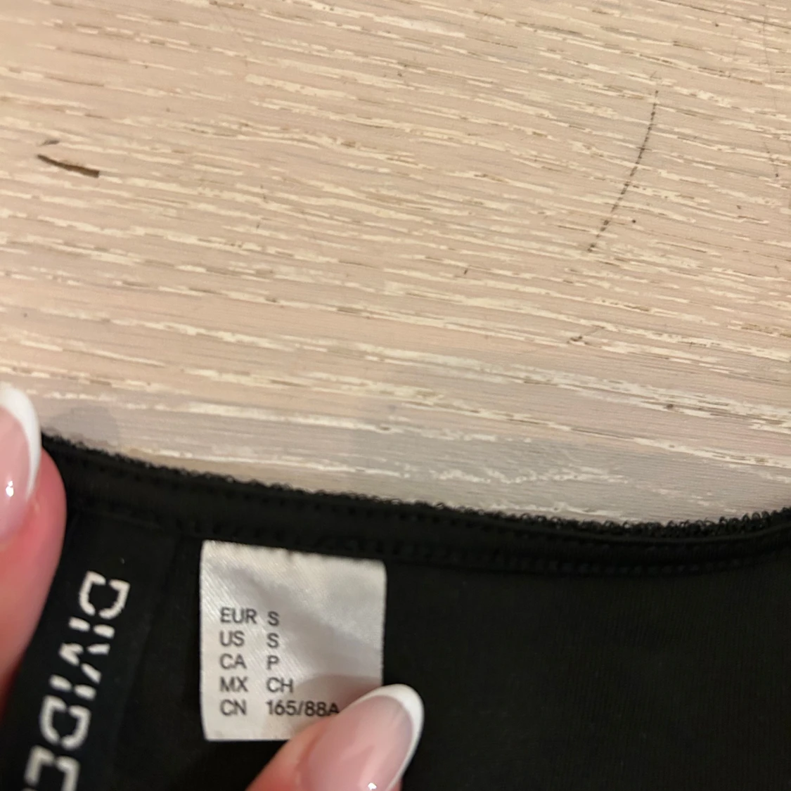 Svart glittrig topp - 1