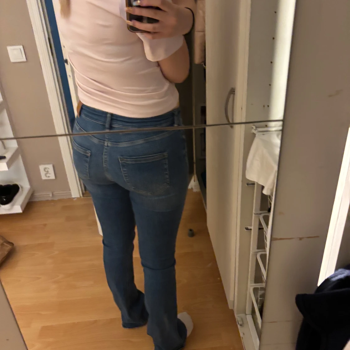 Blå bootcut jeans med låg midja - 1