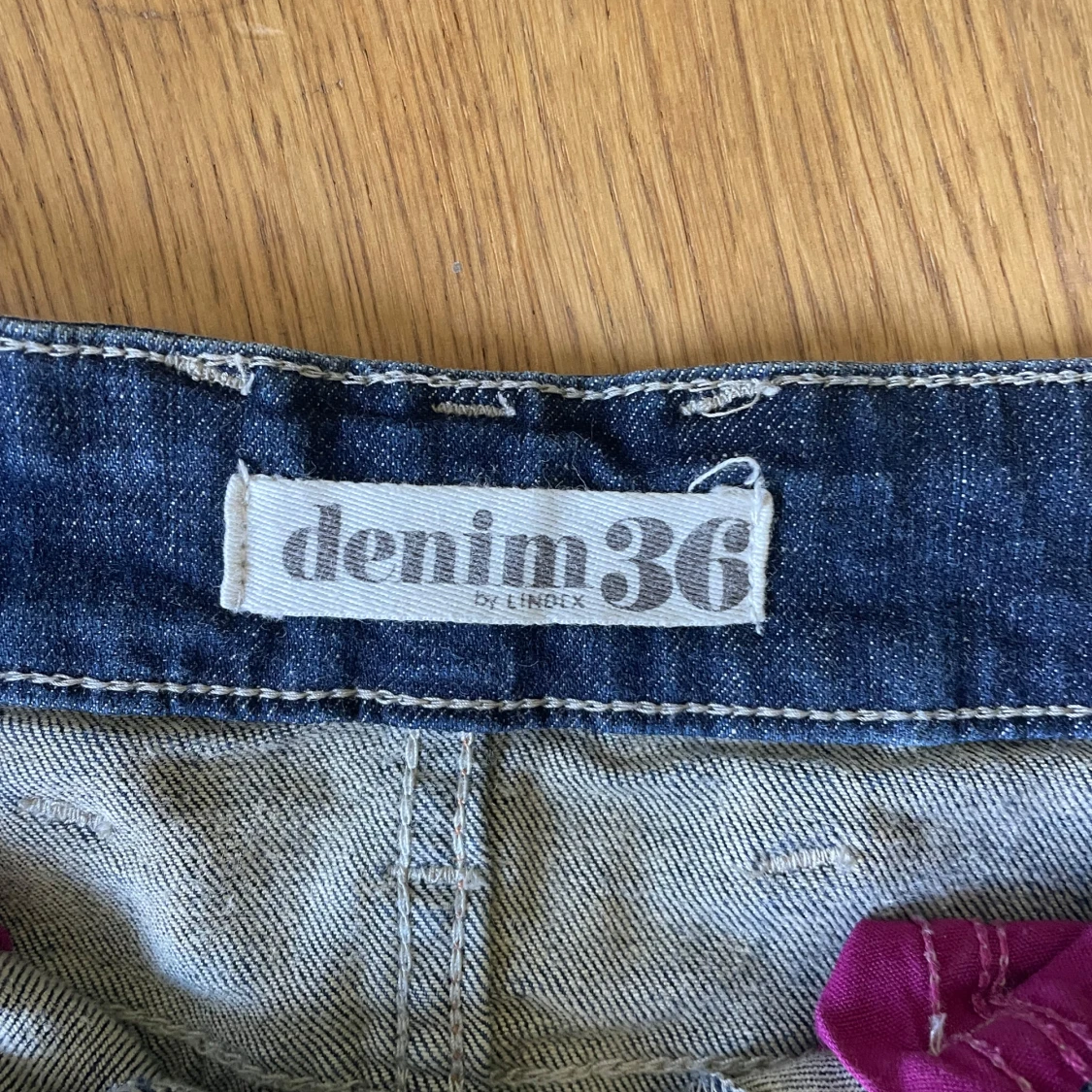 Mörkblå jeanskjol från Lindex - 2