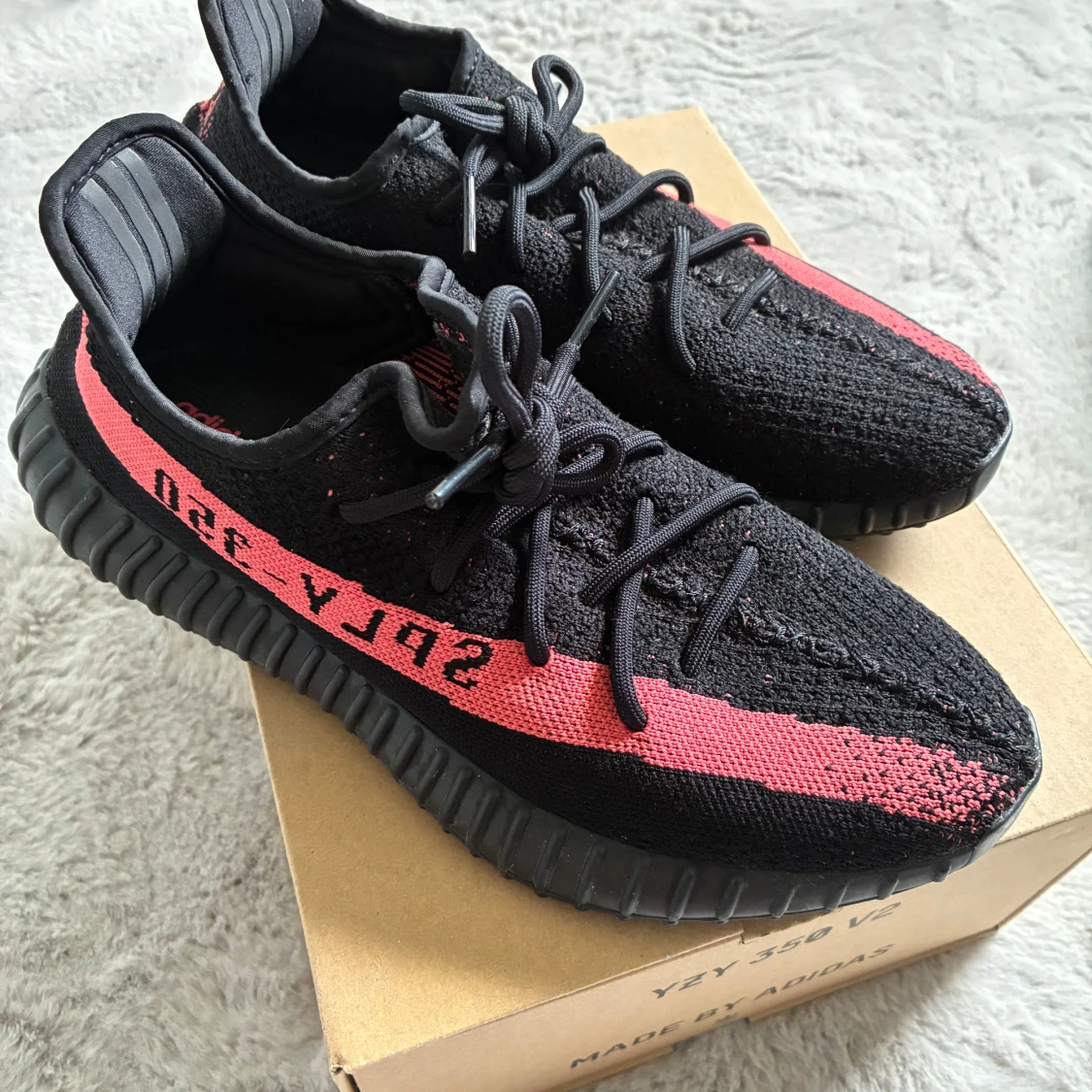 Adidas Yeezy 350 V2 Black/Red/Red stripe