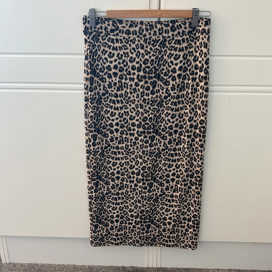 Lång leopardmönstrad kjol - 3