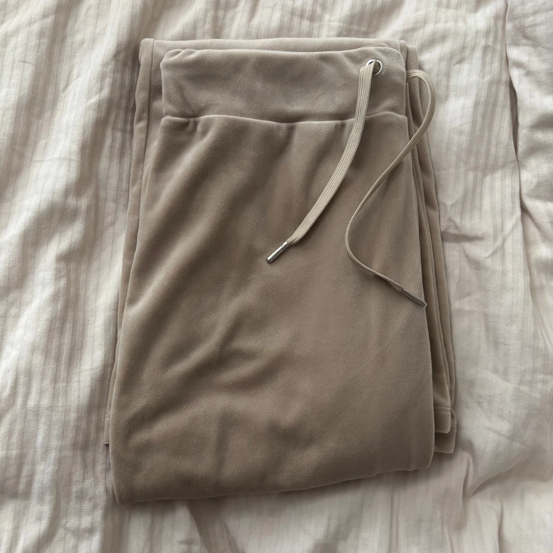 Gina Tricot - Beige mjukis set 