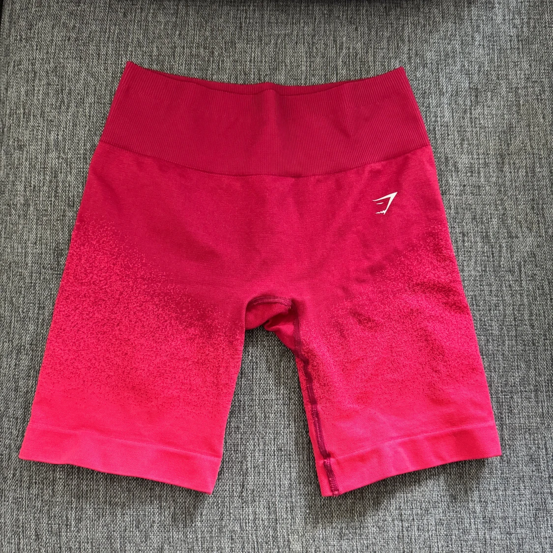 Rosa träningsshorts från Gymshark