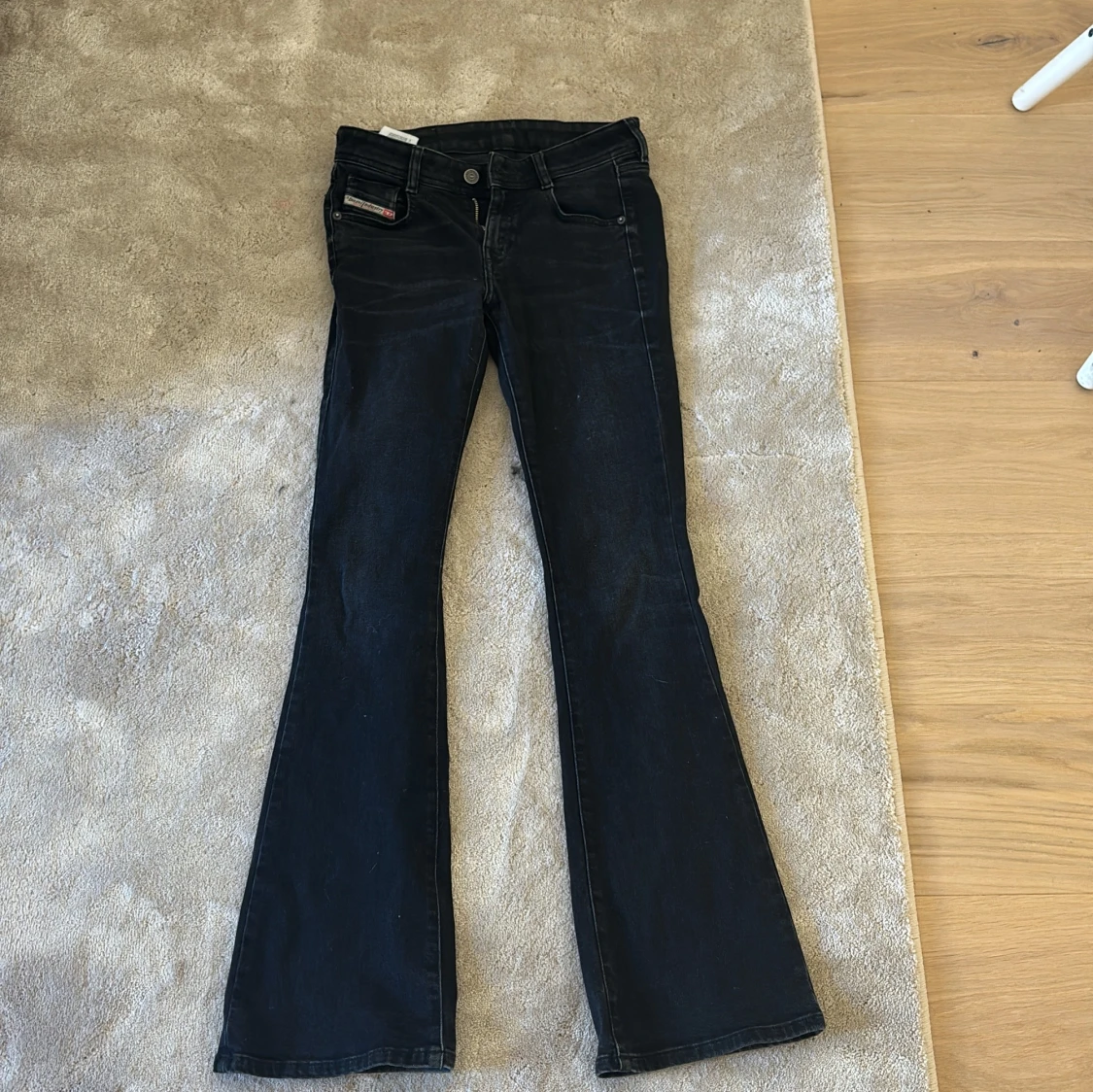 Svarta bootcut jeans från Diesel