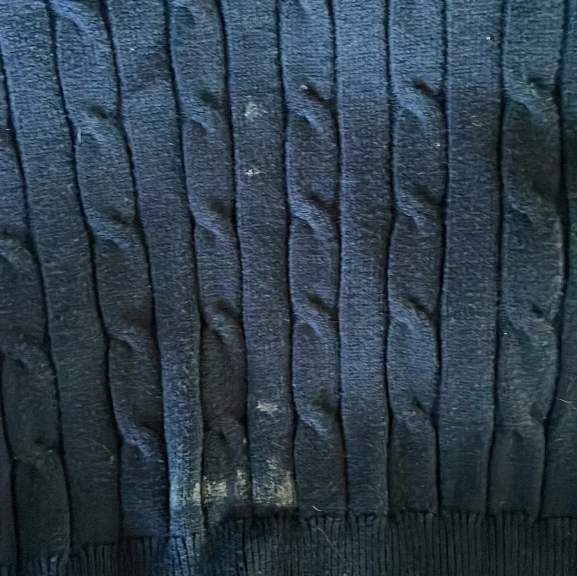 Mörkblå kabelstickad tröja GANT XS - 3