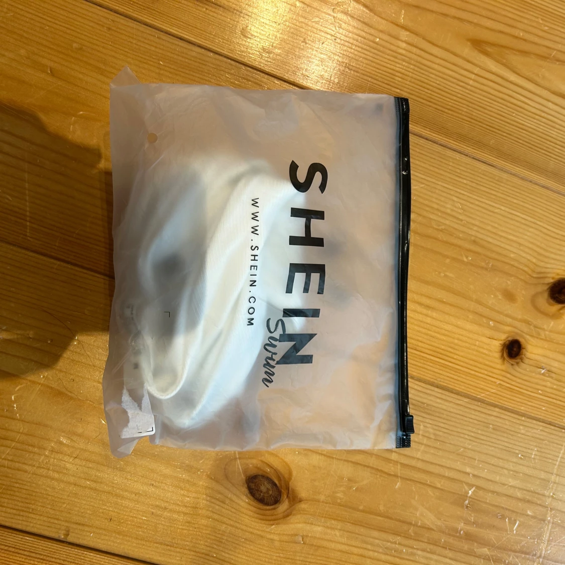 Vit bikiniunderdel från SHEIN - 3