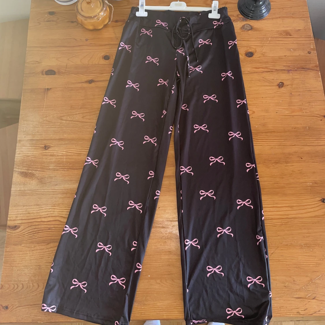 Mjukis byxor med rosetter - 2