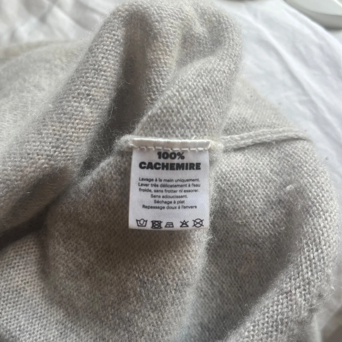 Ljusgrå kashmirtröja från From Future - 2