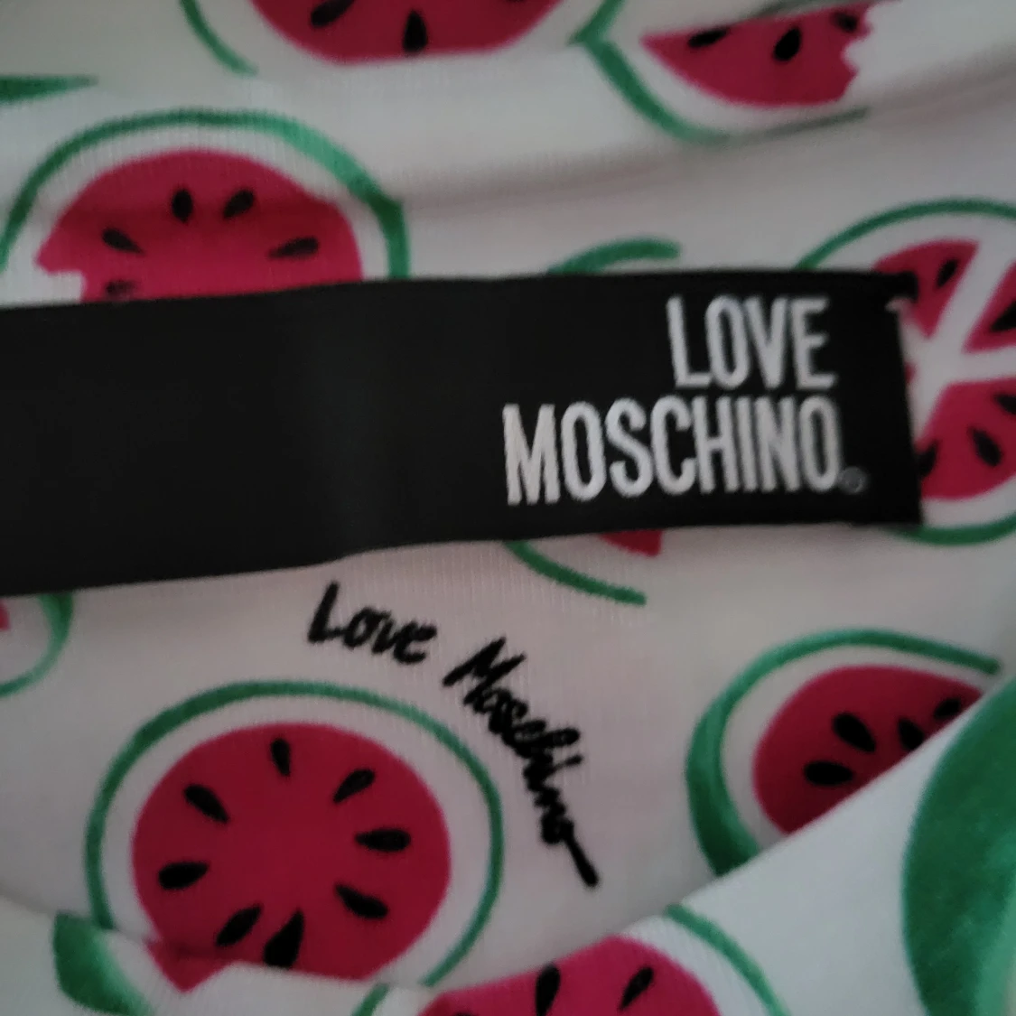 Love Moschino klänning med vattenmelon