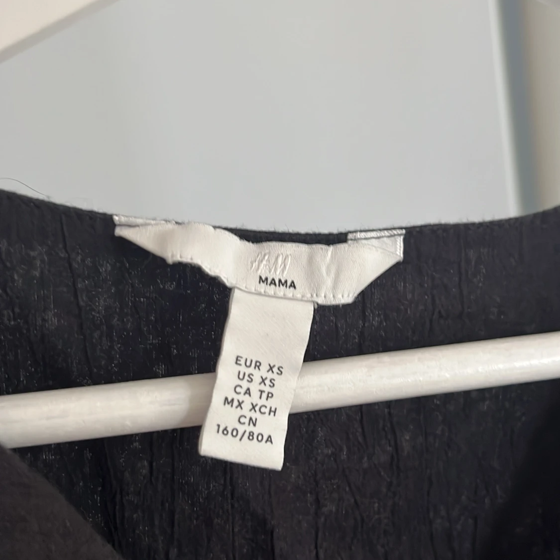 Svart blus från H&M Mama XS - 2