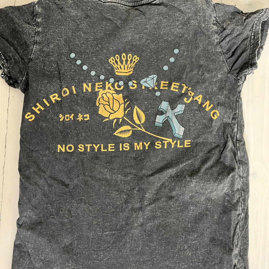 Svart t-shirt Shiroi Neko Streetgang - 2