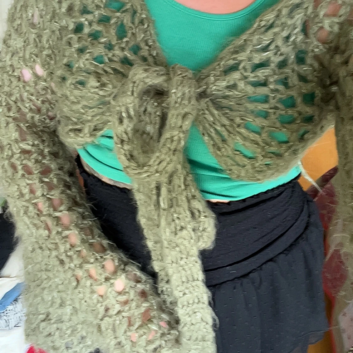 Olivgrön virkad topp