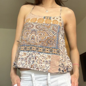 Linne med mönster - Fint skick!🩷