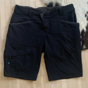Klättermusen Magne 2.0 shorts herr - Nypris 1900.  Mycket bra skick. XL