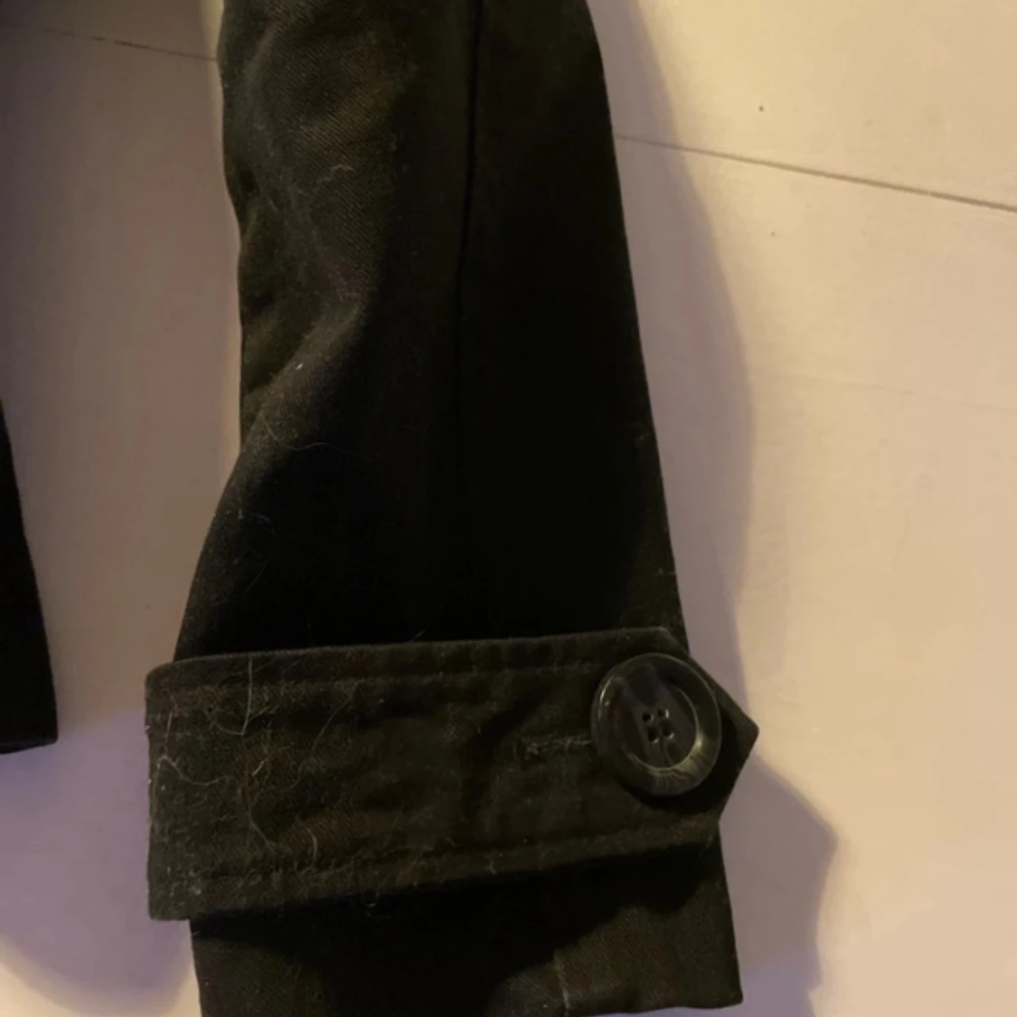 Svart skepparkavaj med knappar - 2