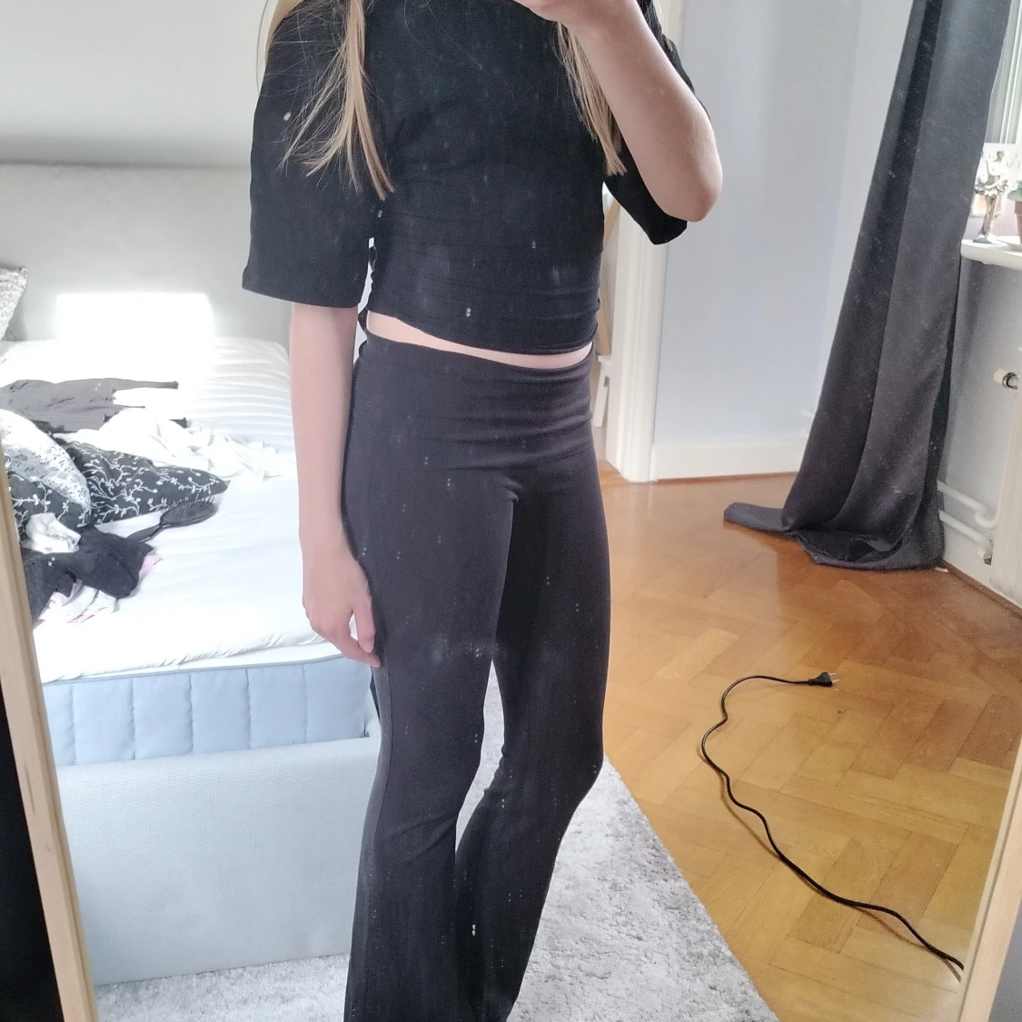 Svarta yoga pants Gina Tricot - 1