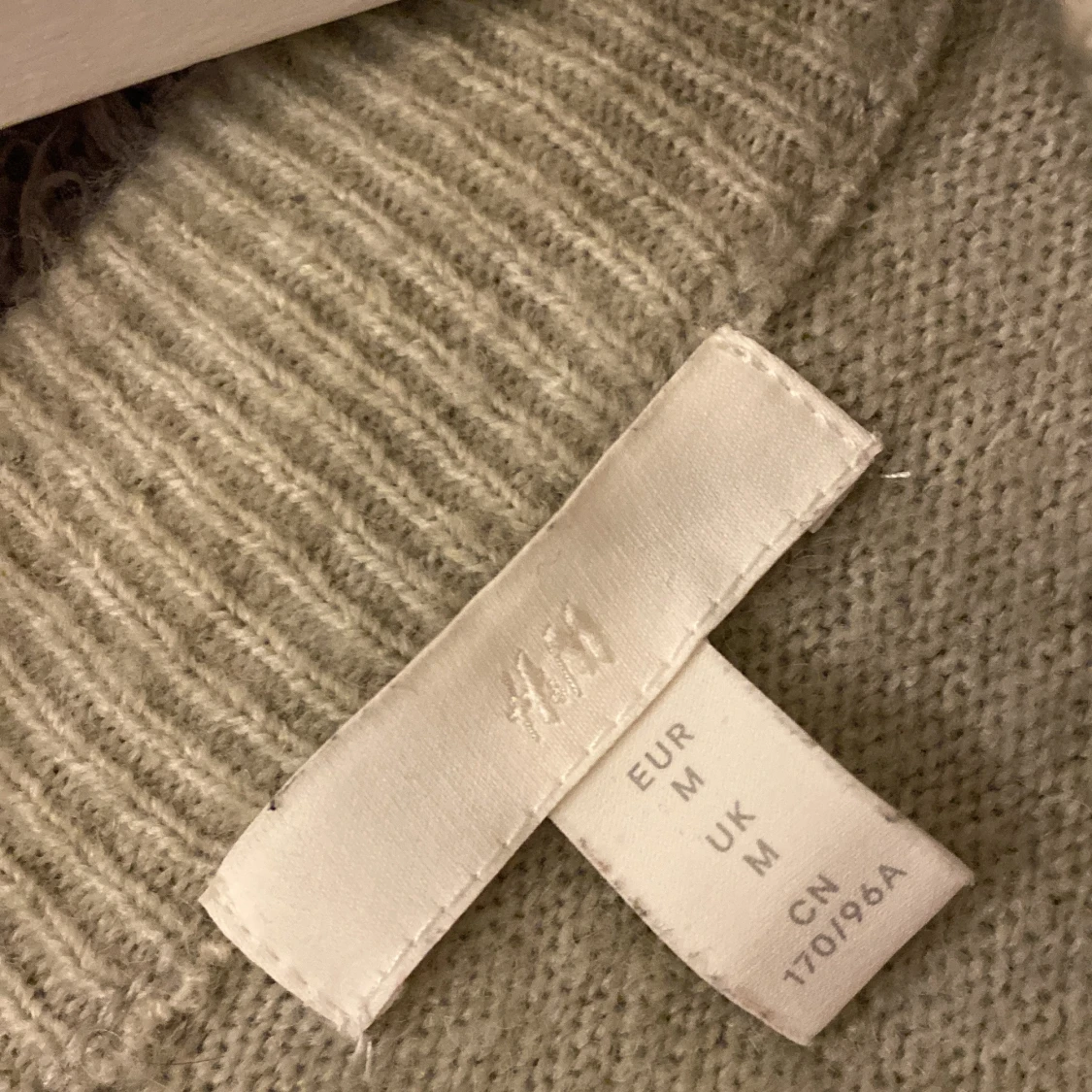 Grå stickad tröja från H&M - 2