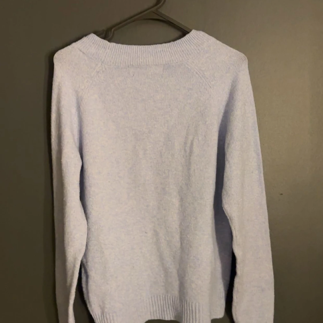 Ljusblå stickad tröja - 1