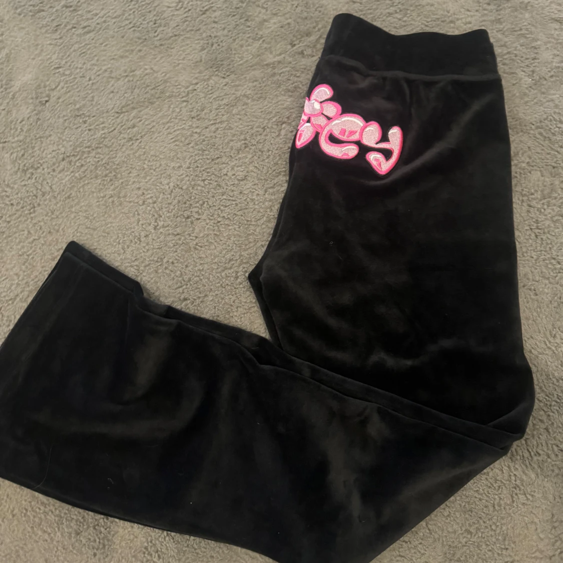 Svarta byxor från Juicy Couture