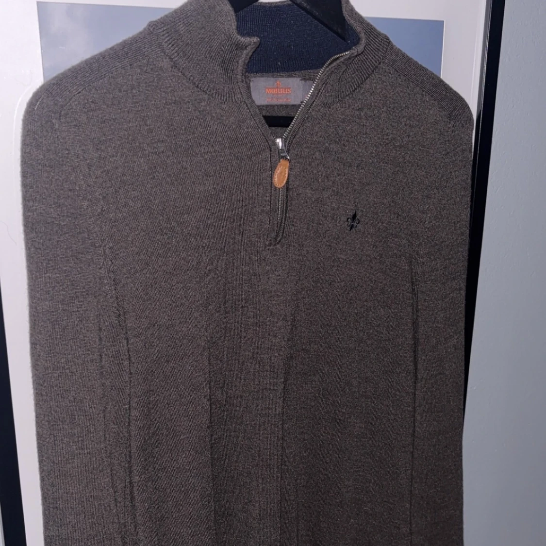 Brun stickad tröja från Morris