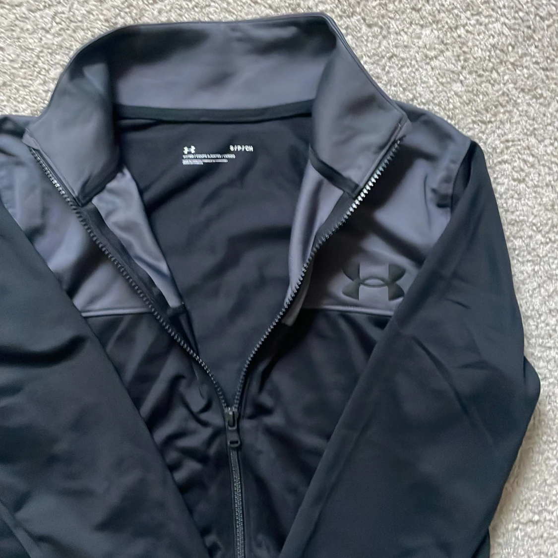 Under armor zip up tröja