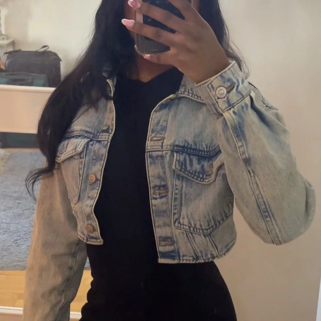 Ljusblå croppad jeansjacka - 2