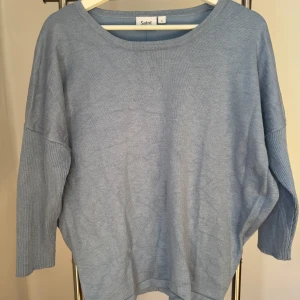 Ny, oanvänd, ljusblå tröja från Saint Tropez! - Ny, oanvänd, ljusblå tröja från Saint Tropez i storlek S.