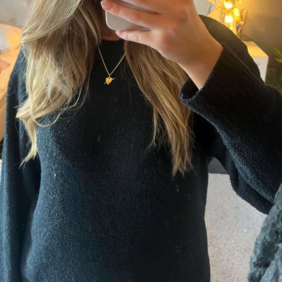 Svart stickad tröja - 2