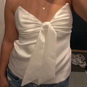 Zara topp - super fin topp aldrig använd!