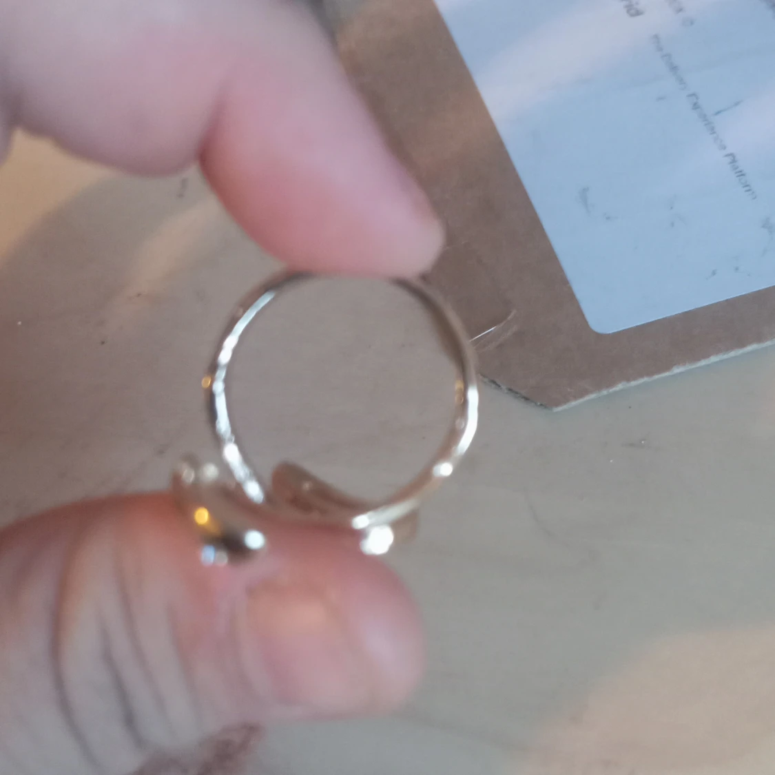 Guldig ormring i cool design - 3