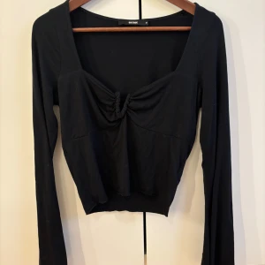 Svart långärmad topp  - Svart långärmad topp