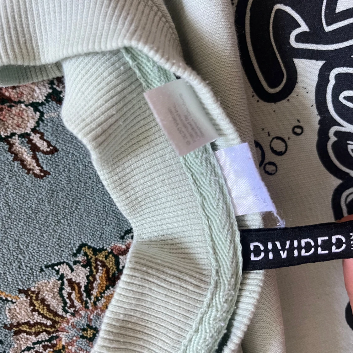 Vit SpongeBob sweatshirt från Divided - 1