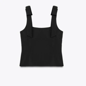 Linne med rosett från zara - Topp från zara🤍 helt ny