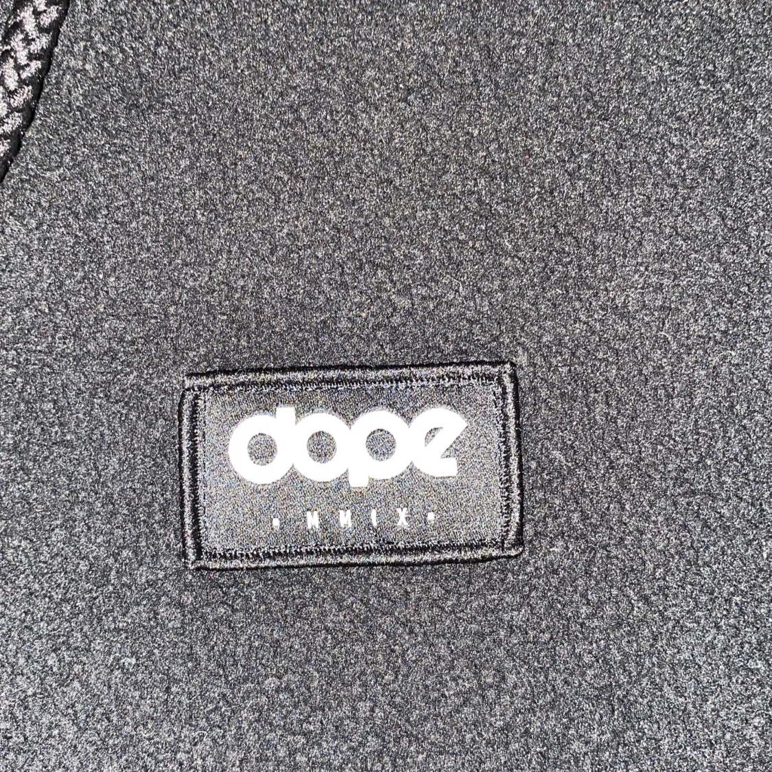 Svart fleece hoodie från Dope - 2