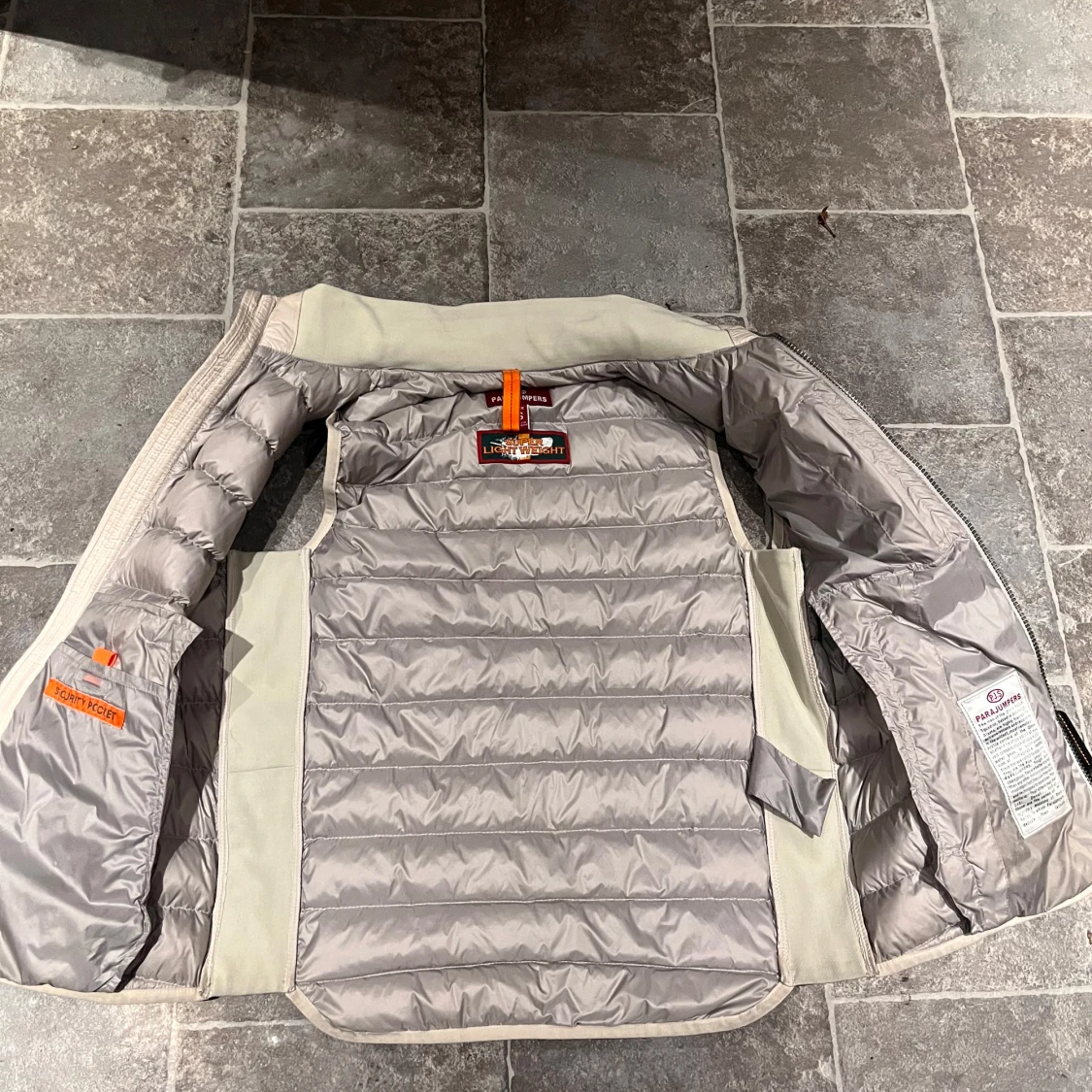 Beige quiltad dunväst från Parajumpers - 3