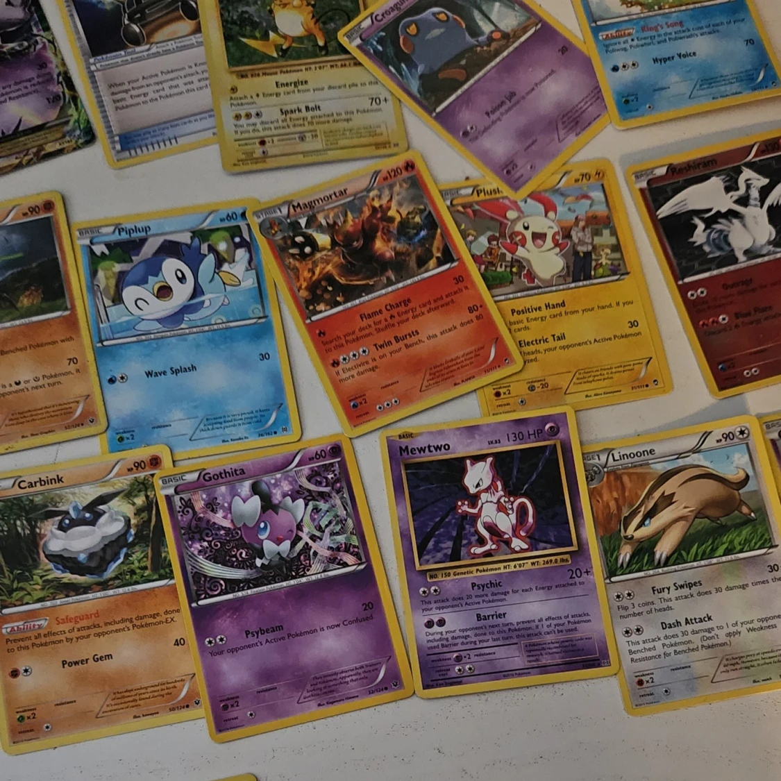 Samling Pokémonkort med blandade karaktärer - 2