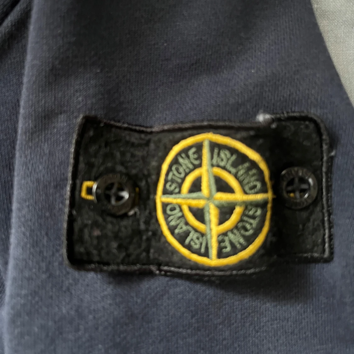 Mörkblå sweatshirt från Stone Island - 2