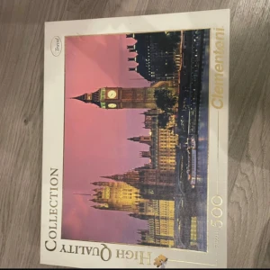 Clementoni High Quality Collection pussel 500 bitar - Säljer ett Clementoni High Quality Collection pussel med 500 bitar. Motivet föreställer Big Ben och Houses of Parliament i London vid solnedgång. Perfekt för dig som gillar utmanande pussel och vackra stadsmotiv.