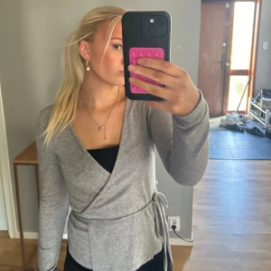 omlottkofta - Jättefin kofta som inte längre används💞 inga defekter 