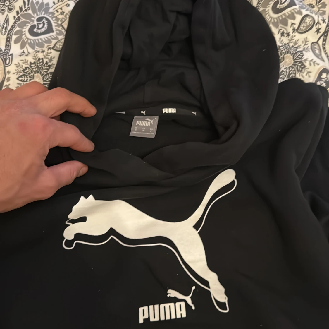 Svart hoodie från Puma - 2